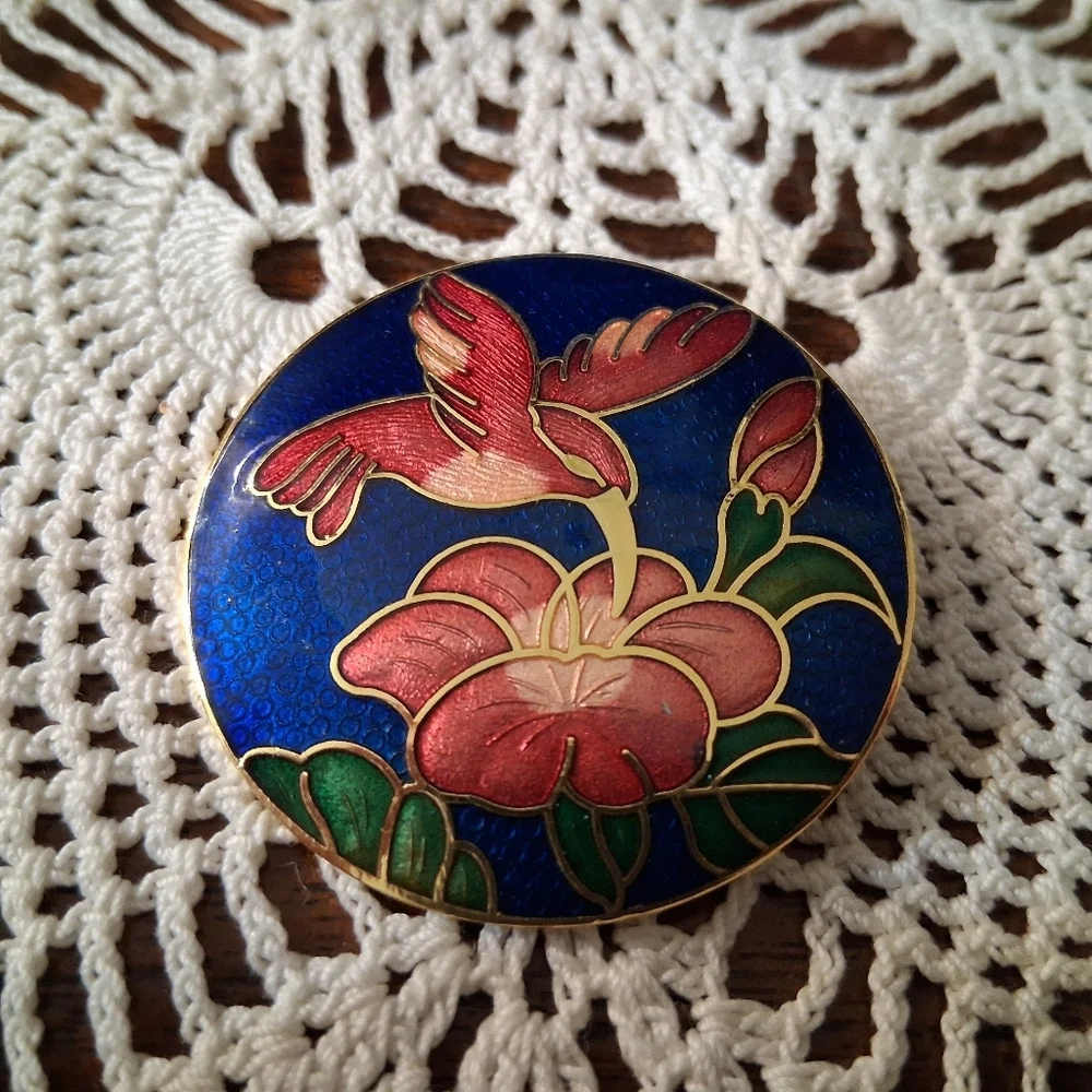 Vintage 80s Cloisonne Brooch Red Hummingbird & Flower Blue Background Goldtone